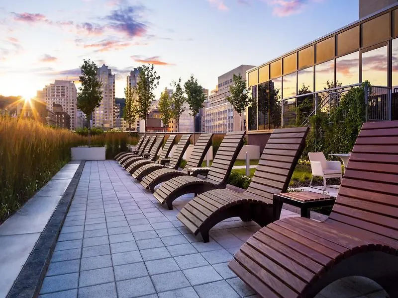 Le Centre Sheraton Montreal Hotel
