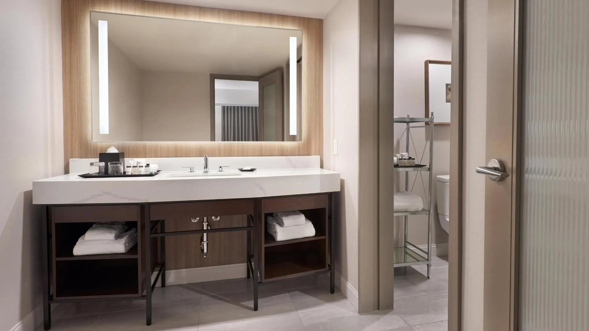 Le Centre Sheraton Montreal Hotel Canada