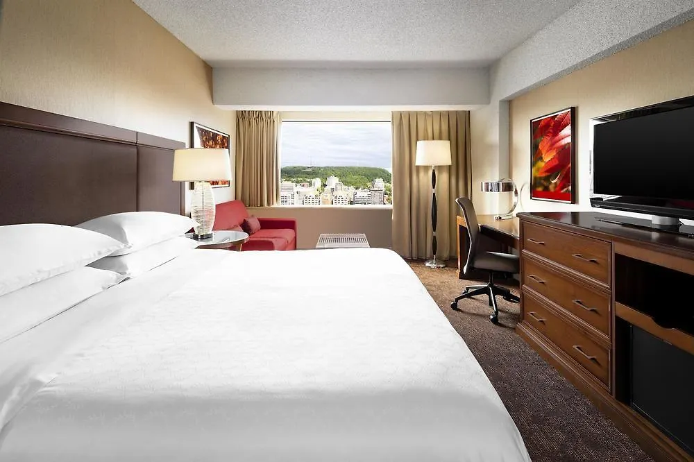 Le Centre Sheraton Montreal Hotel 4*,