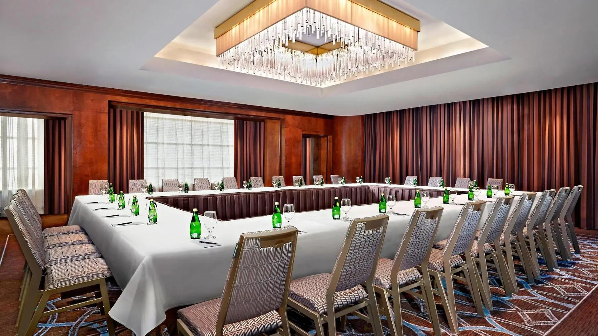 ****  Le Centre Sheraton Montreal Hotel Canada